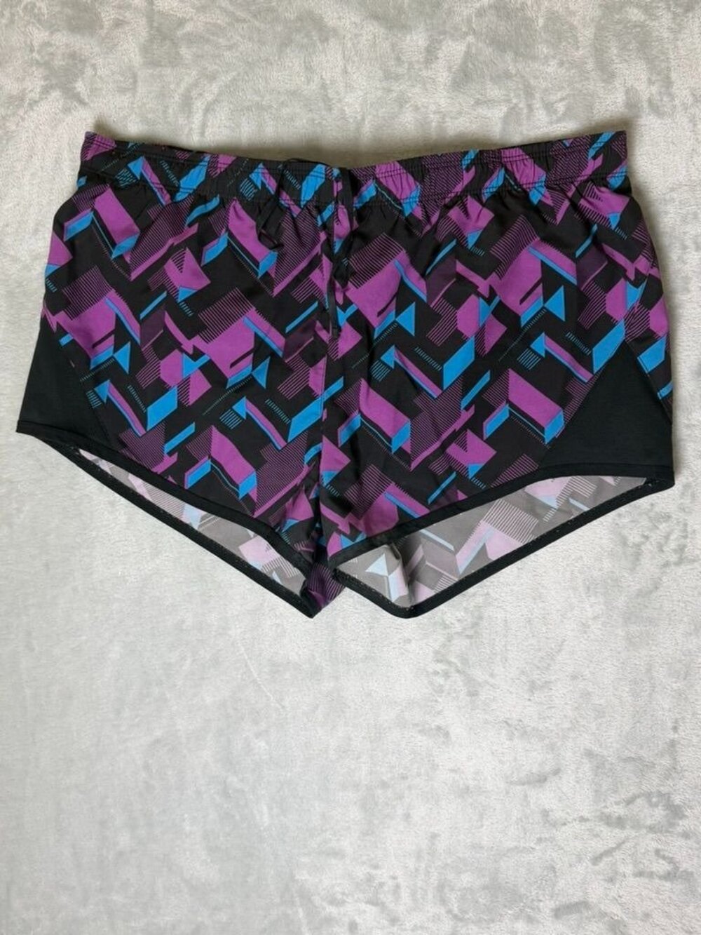 TAPOUT‎ Athletic Shorts Womens Medium Black Purple Blue Geometric Running Lined
